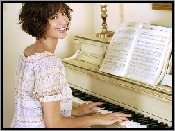 nuty, Catherine Bell, pianino
